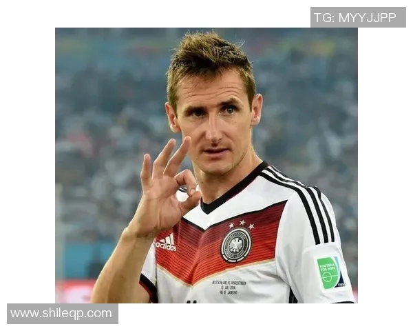 德国足球巨星：从传奇球员到世界足坛的领军人物