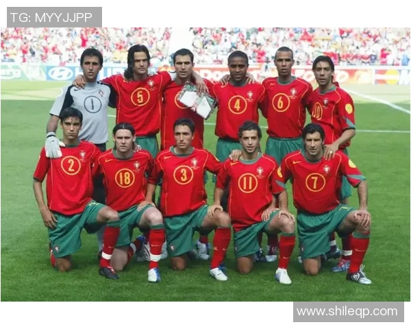 探索足球巨星的成长之路与传奇时刻从青涩少年到世界舞台的巅峰