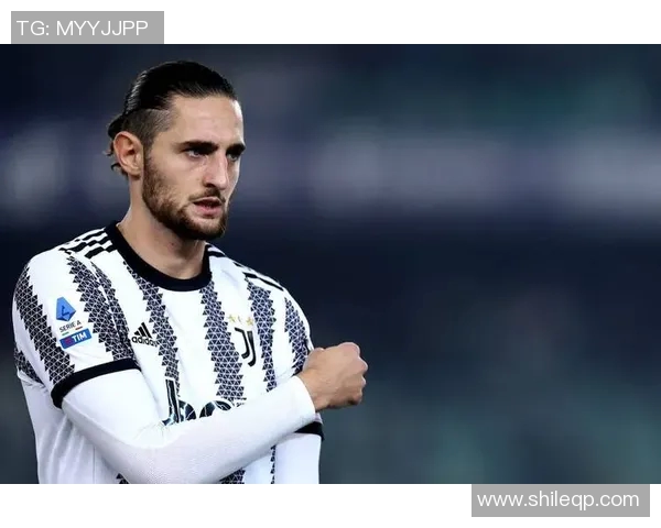 足球场上的魅力风采 盘点那些既帅气又具实力的球星们